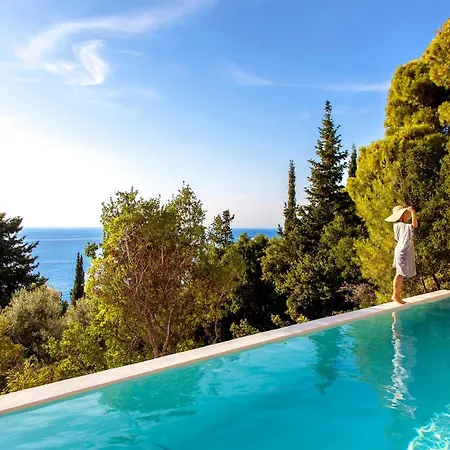 Luxury In Villa